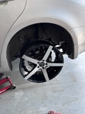 Felipe's Tire Shop gallery