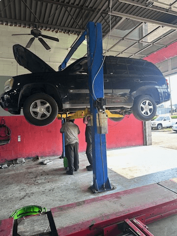 Felipe's Tire Shop gallery