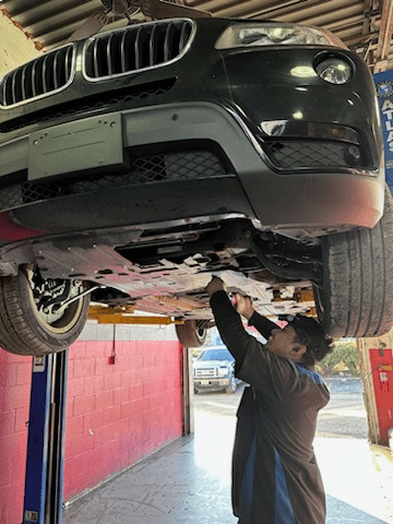Felipe's Tire Shop gallery